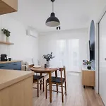 Modern In Podgórze By Renters Cracóvia